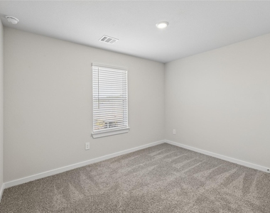 1722 Cayden Oak - Photo Thumbnail 12