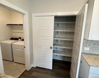 1722 Cayden Oak - Photo Thumbnail 16