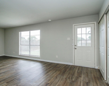 17626 Bullis Gap Drive - Photo Thumbnail 10