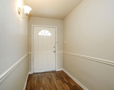 17626 Bullis Gap Drive - Photo Thumbnail 2