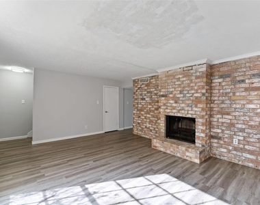 4154 Belle Park Drive - Photo Thumbnail 3