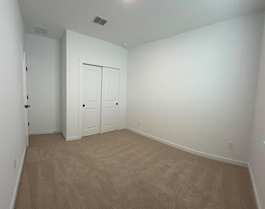 4723 Bay Vista Drive - Photo Thumbnail 5
