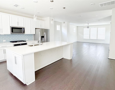 3123 Yukon Trace Drive - Photo Thumbnail 13