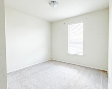 3123 Yukon Trace Drive - Photo Thumbnail 26