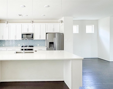 3123 Yukon Trace Drive - Photo Thumbnail 11