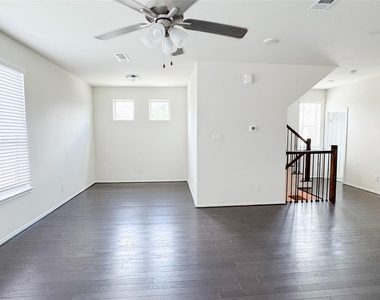 3123 Yukon Trace Drive - Photo Thumbnail 7