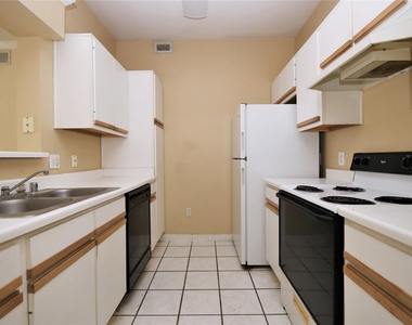 1330 Old Spanish Trail - Photo Thumbnail 7