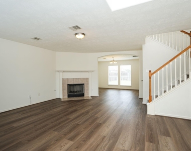 5007 Creekbridge Court - Photo Thumbnail 4