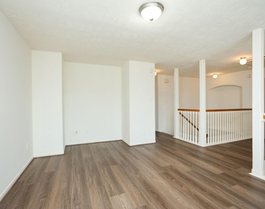5007 Creekbridge Court - Photo Thumbnail 19