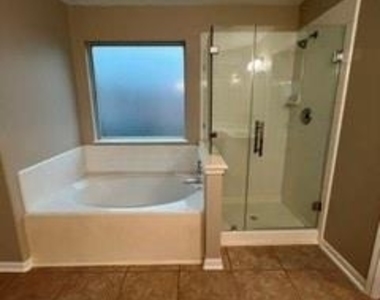 2239 Tourney Lane - Photo Thumbnail 17