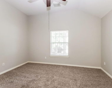17923 Diamond Peak Court - Photo Thumbnail 9