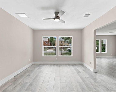 1825 Rosedale Street - Photo Thumbnail 8