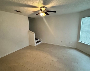 2722 8th Avenue N - Photo Thumbnail 1