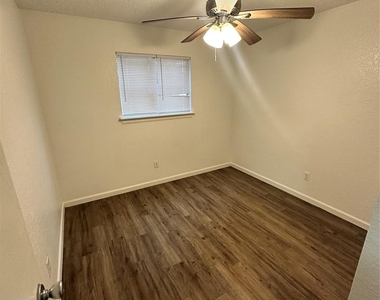 2722 8th Avenue N - Photo Thumbnail 7