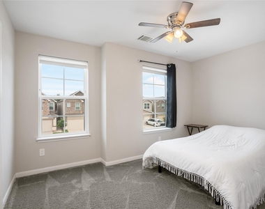 17137 Wilthorne Colony Court - Photo Thumbnail 14