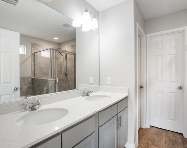 17137 Wilthorne Colony Court - Photo Thumbnail 13