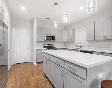 17137 Wilthorne Colony Court - Photo Thumbnail 10