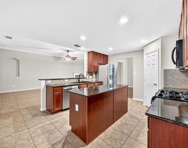 18631 Cypress Lake Village Drive - Photo Thumbnail 5
