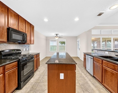 18631 Cypress Lake Village Drive - Photo Thumbnail 7