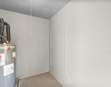 14515 Wunderlich Drive - Photo Thumbnail 20