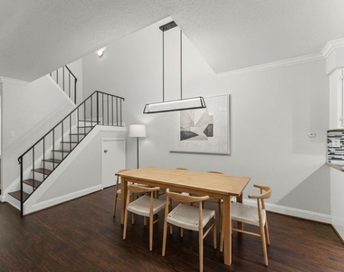 14515 Wunderlich Drive - Photo Thumbnail 4