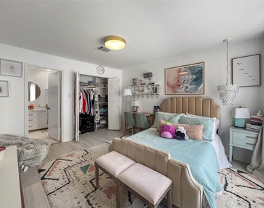 2358 Binley Drive - Photo Thumbnail 22