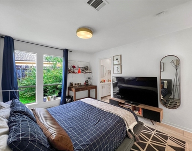 2358 Binley Drive - Photo Thumbnail 25