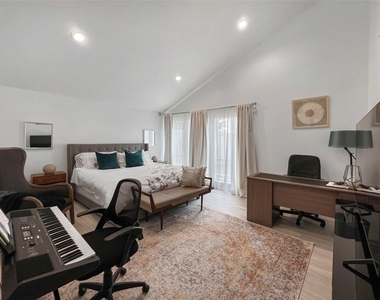 2358 Binley Drive - Photo Thumbnail 30
