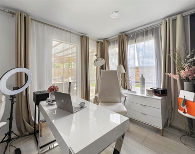 2358 Binley Drive - Photo Thumbnail 18
