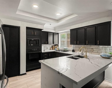 2358 Binley Drive - Photo Thumbnail 12