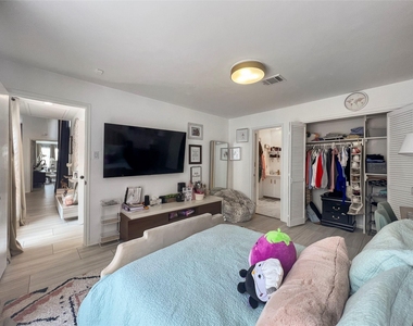 2358 Binley Drive - Photo Thumbnail 21