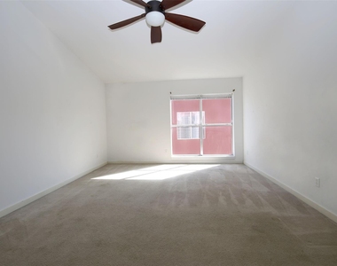 2819 Crawford - Photo Thumbnail 11