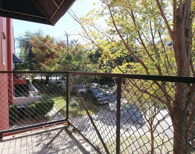 2819 Crawford - Photo Thumbnail 23