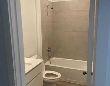 545 Shoreview Drive - Photo Thumbnail 15