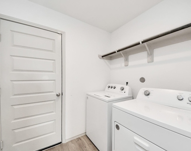 3521 Rockefeller Road - Photo Thumbnail 21