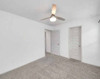 3521 Rockefeller Road - Photo Thumbnail 32