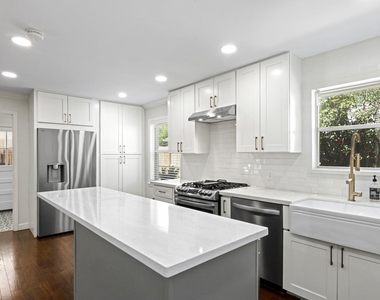 5219 Cheena Drive - Photo Thumbnail 8