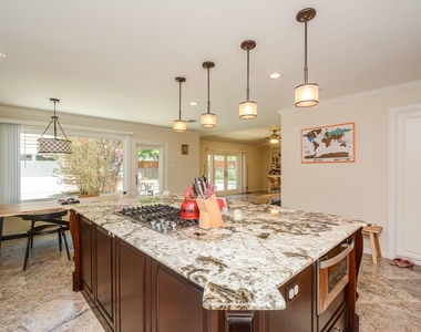 9906 Cedardale Drive - Photo Thumbnail 13