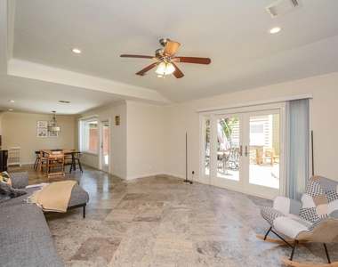 9906 Cedardale Drive - Photo Thumbnail 5