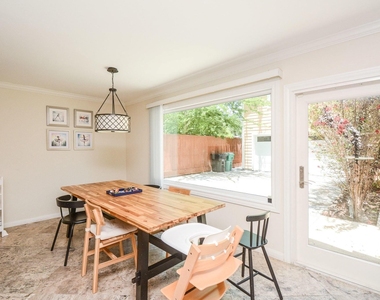 9906 Cedardale Drive - Photo Thumbnail 10