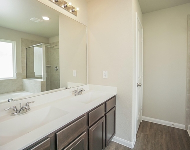 3331 Rosselli Brush Drive - Photo Thumbnail 16