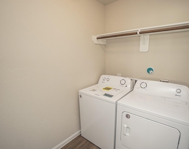 3331 Rosselli Brush Drive - Photo Thumbnail 26
