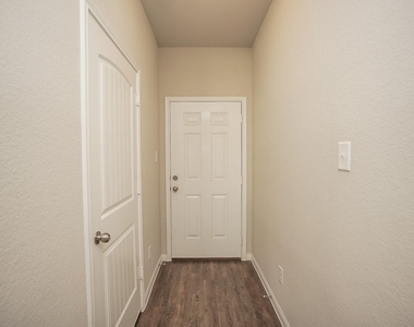 3331 Rosselli Brush Drive - Photo Thumbnail 2