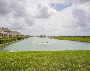 3331 Rosselli Brush Drive - Photo Thumbnail 31