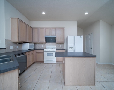 20547 Upland Fair Lane - Photo Thumbnail 6