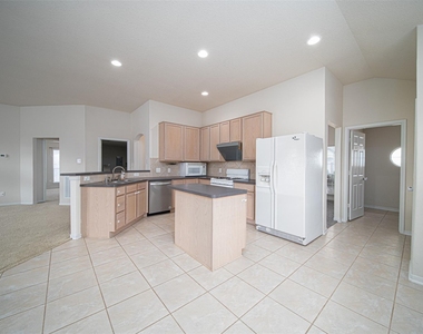 20547 Upland Fair Lane - Photo Thumbnail 8
