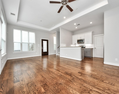 1805 Napa Creek Lane - Photo Thumbnail 9