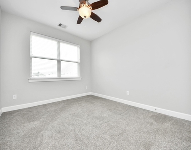 1805 Napa Creek Lane - Photo Thumbnail 25