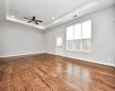 1805 Napa Creek Lane - Photo Thumbnail 8