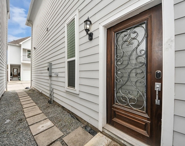 1805 Napa Creek Lane - Photo Thumbnail 4